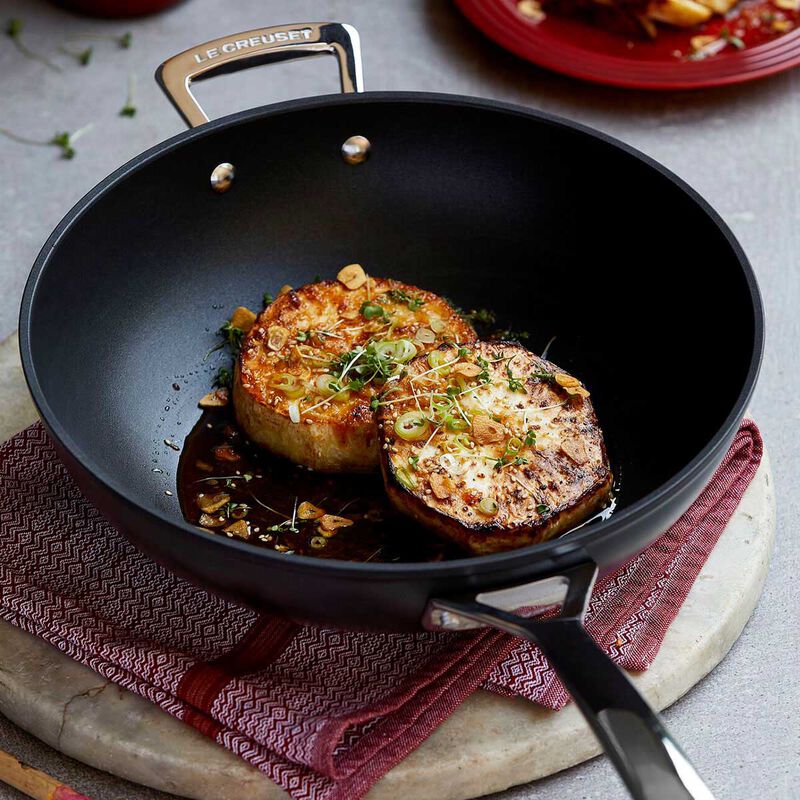 Le Creuset Non-Stick Ceramic Deep Frying Pan 30cm image number 1
